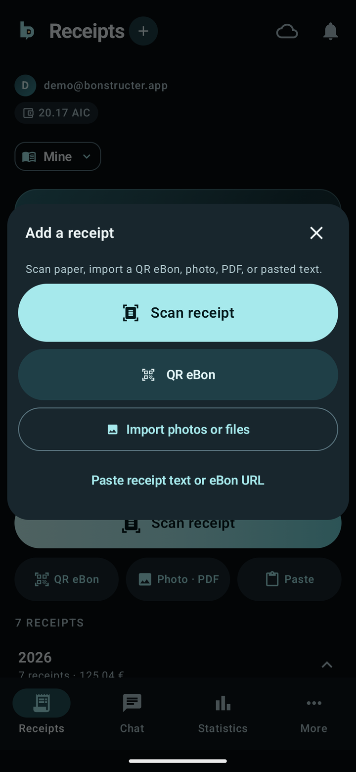 Scanning a receipt with the Bonstructer app